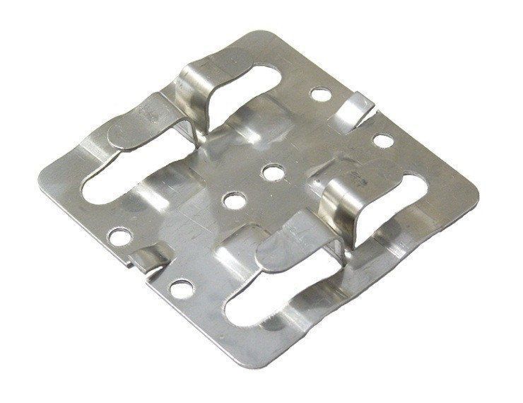 Кляммер рядовой с дистанциром ККРД-70х10 1,2 цинк