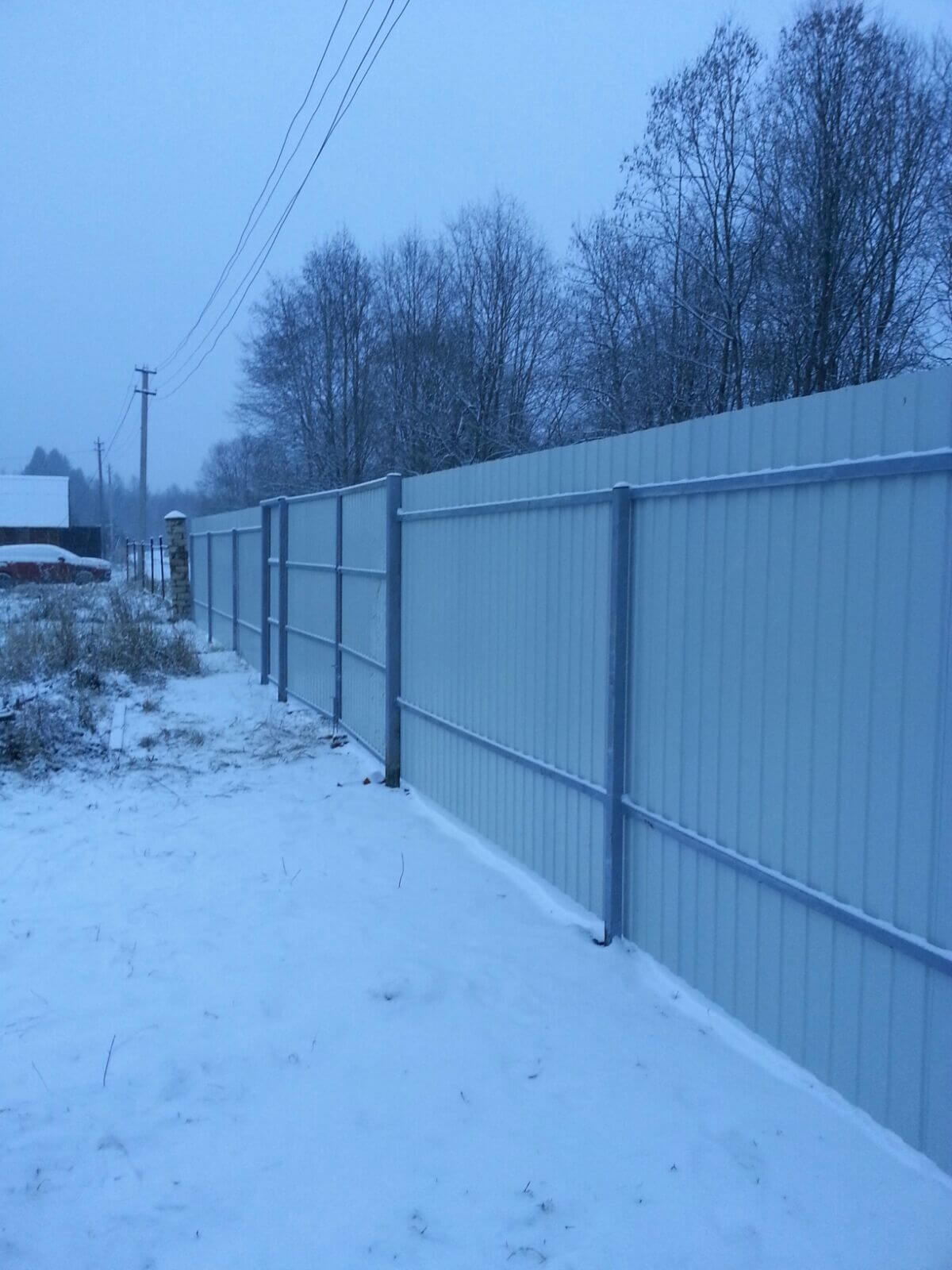 Забор в деревне Хвалово